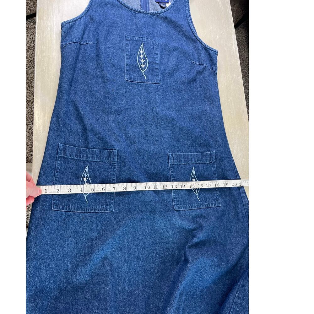 Vintage Blue J. Comfy Denim Chambray Jumper Dress with Embroidered Leaf Motif - Picture 10 of 11